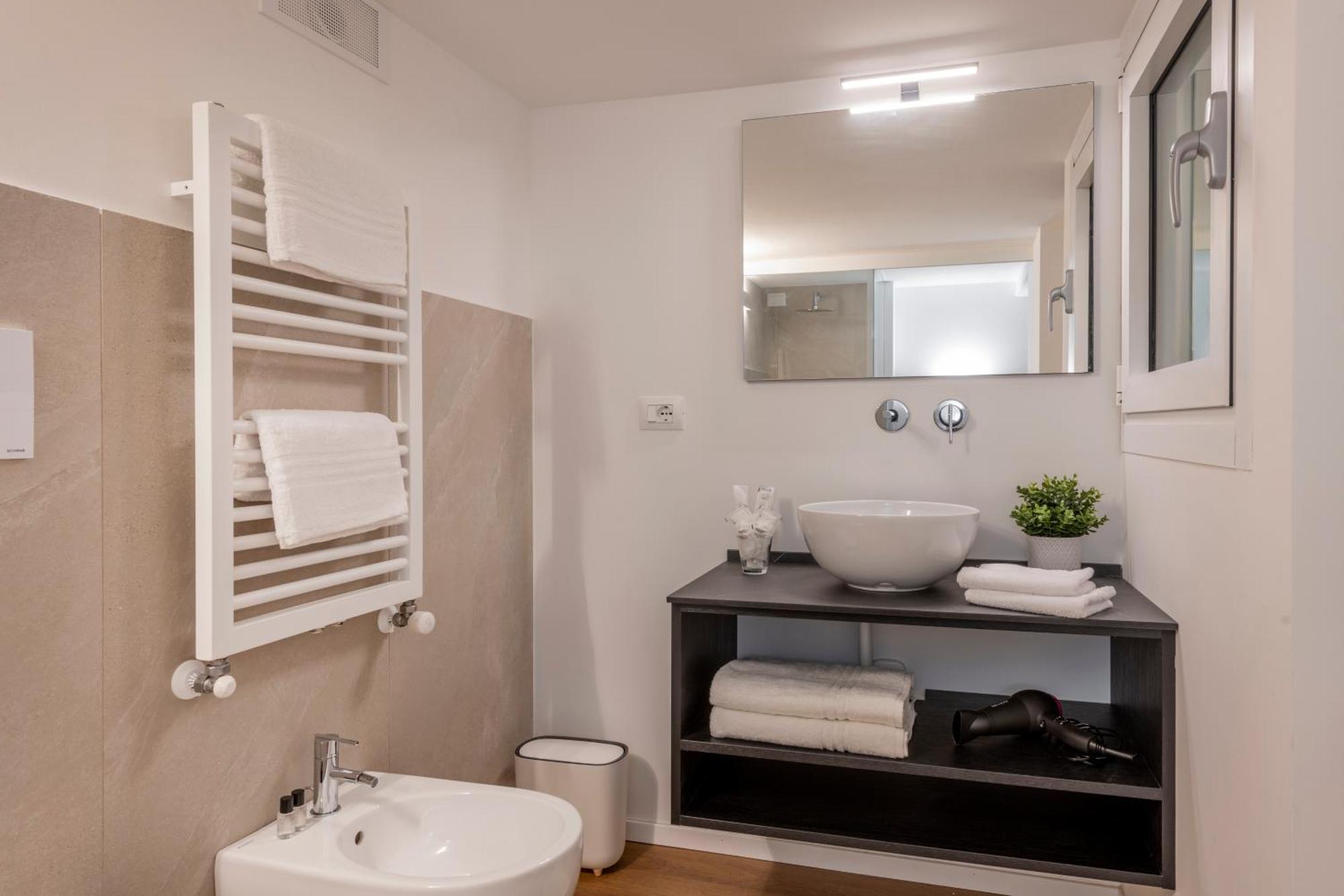 מילאנו Bnbutler - Inbrera Suites - Giulianova, 1 מראה חיצוני תמונה