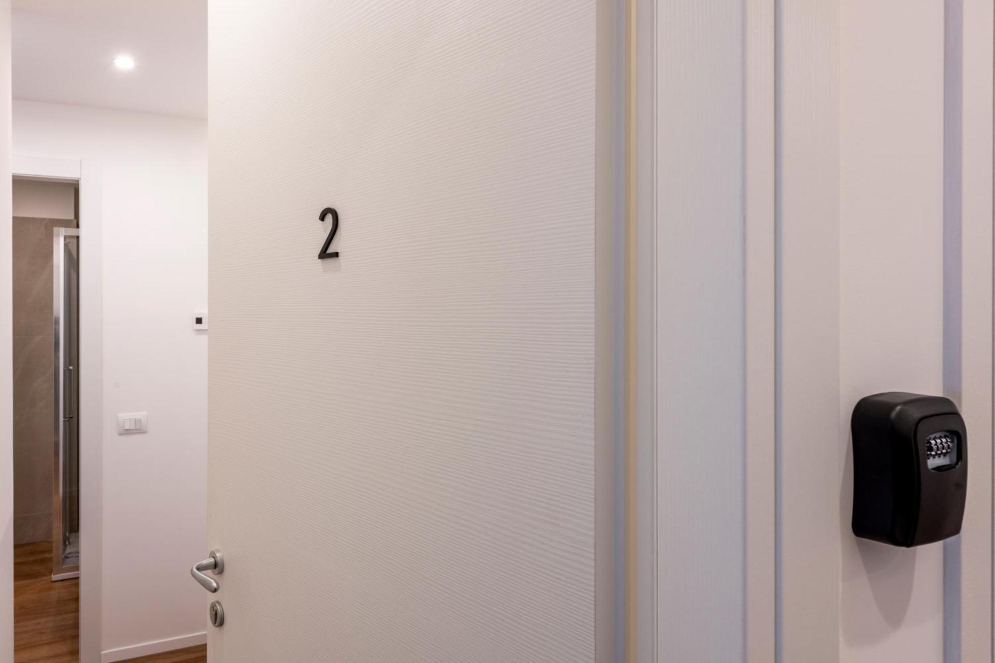 מילאנו Bnbutler - Inbrera Suites - Giulianova, 1 מראה חיצוני תמונה