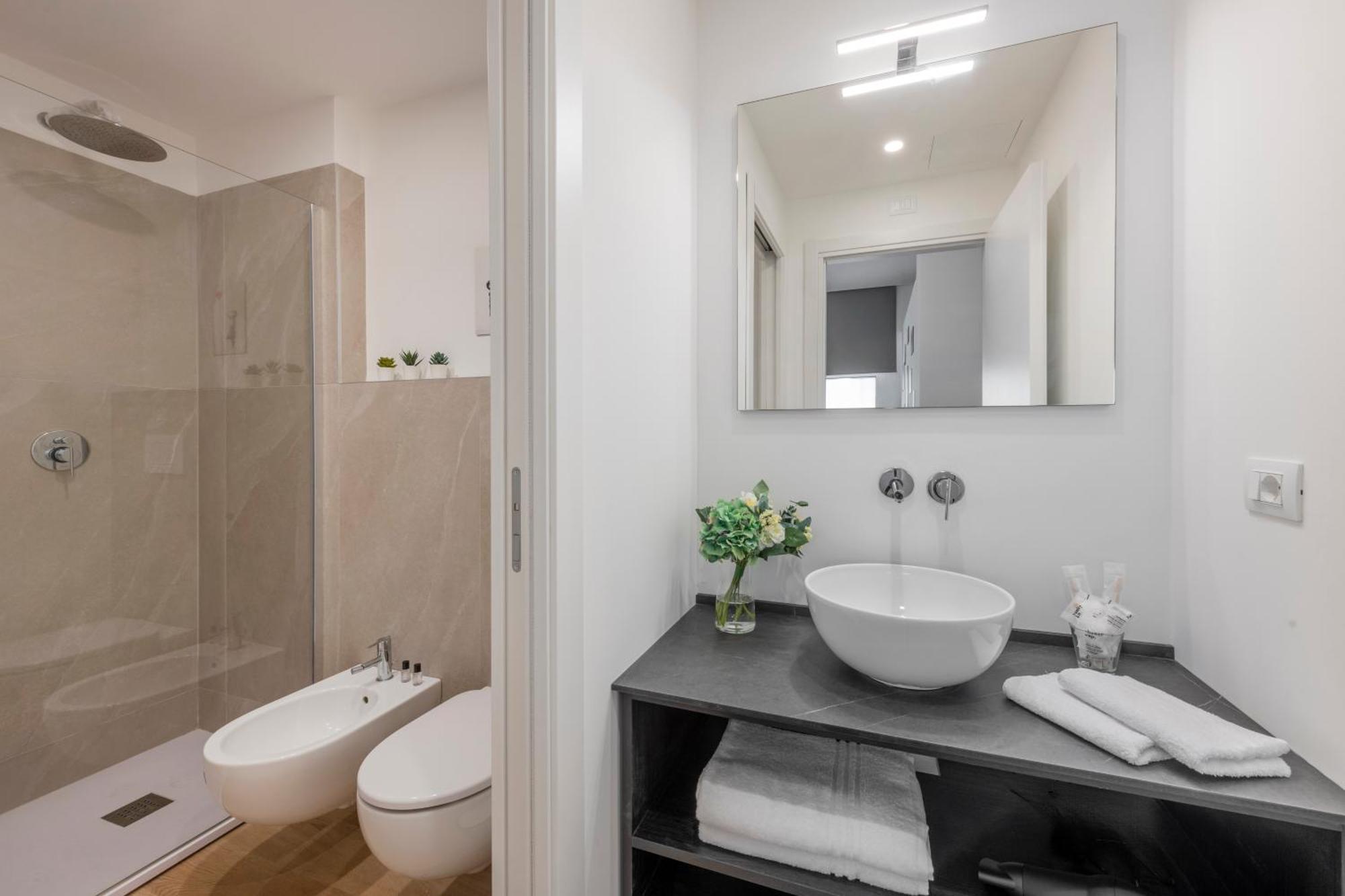 מילאנו Bnbutler - Inbrera Suites - Giulianova, 1 מראה חיצוני תמונה